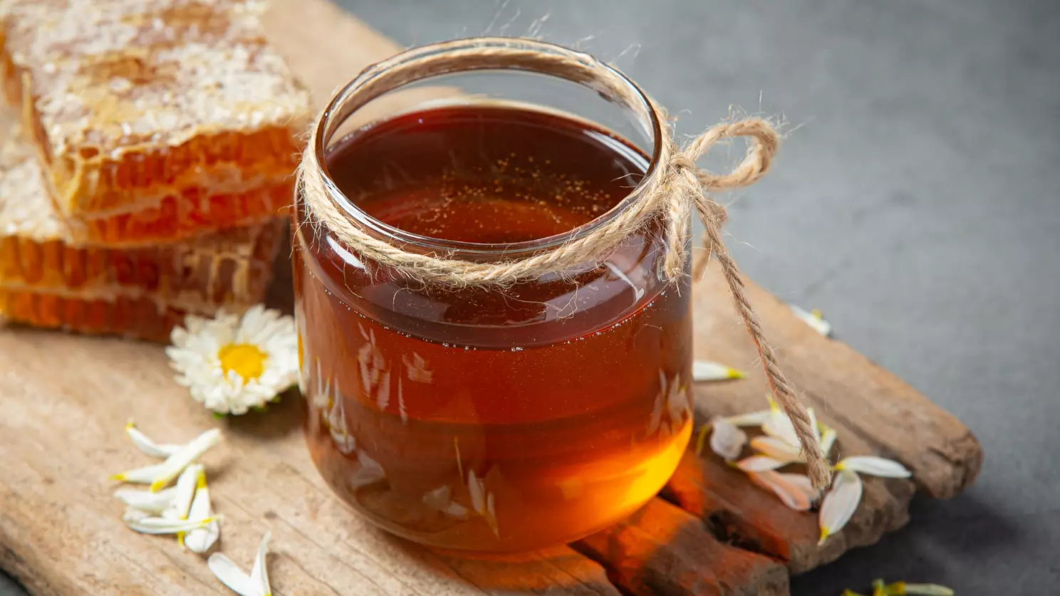 How many calories in honey?
