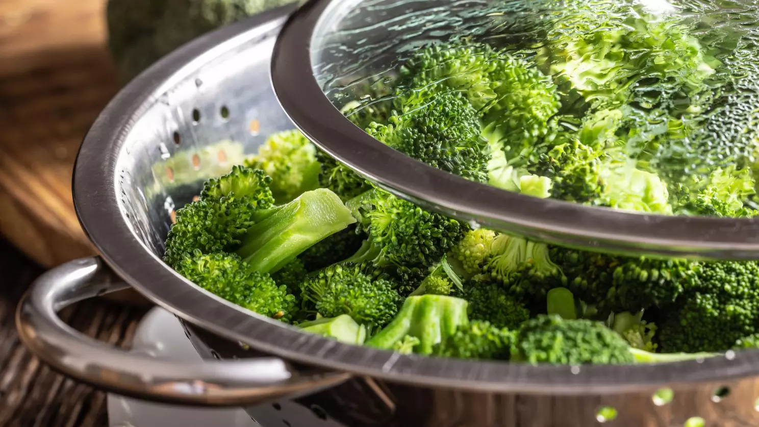 How to cook broccoli in a steamer
